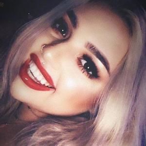 Meet your Posher, Savannah